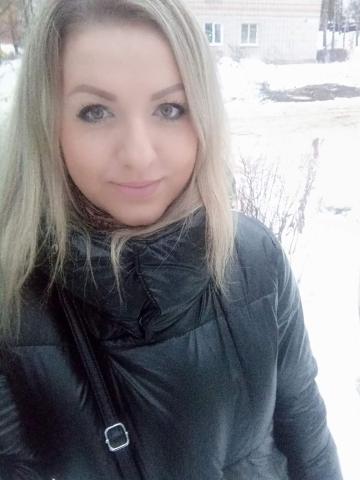 Лариса Секретарша